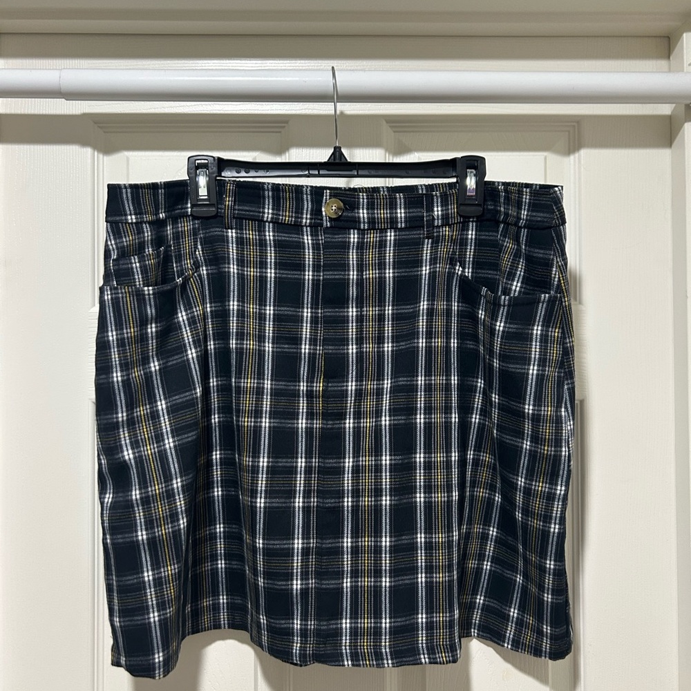 Plaid Black and White Women's Skirt